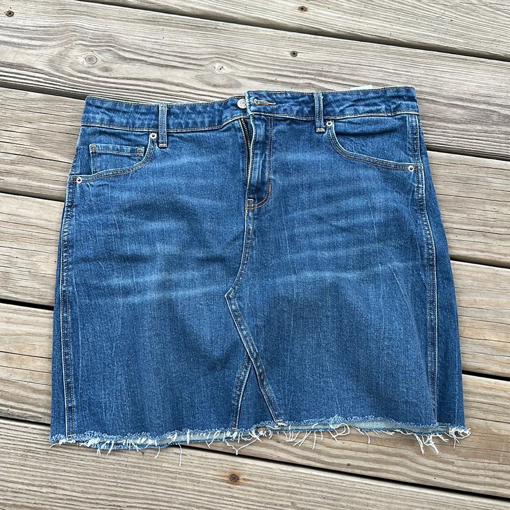 Old navy blue Jean skirt size 12